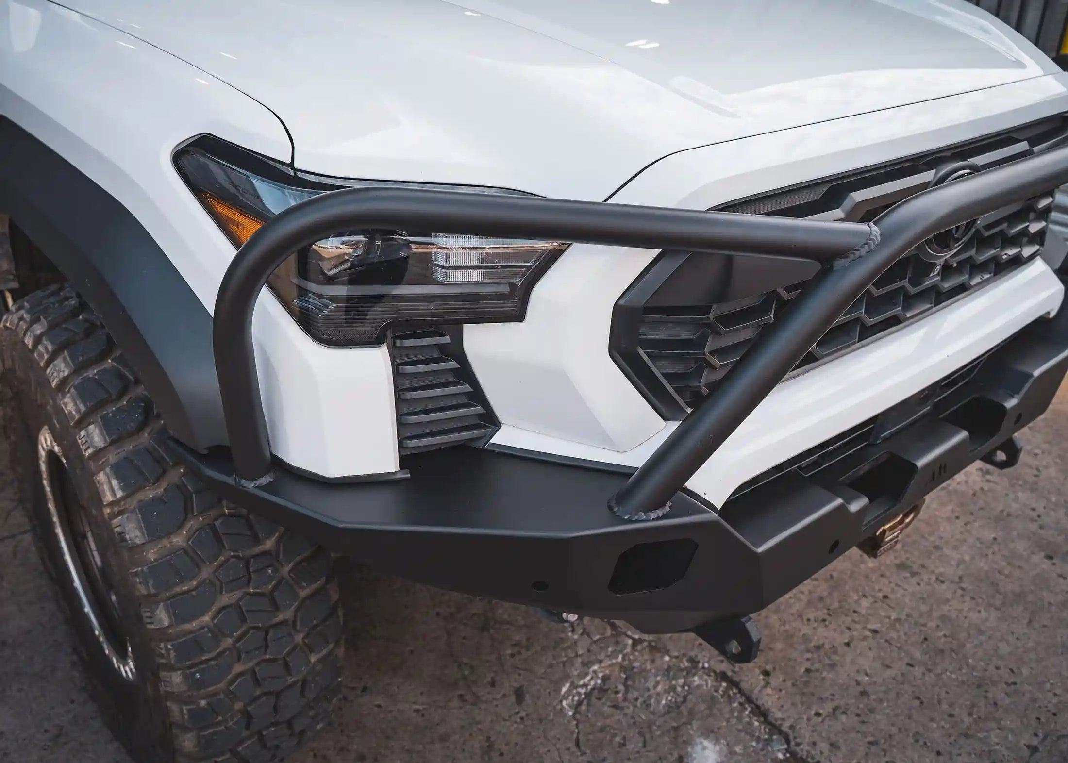 Top of the Backwoods Adventure Mods 2024 Toyota Tacoma 4th Gen Hi-Lite Overland Front Bull Bar Bumper