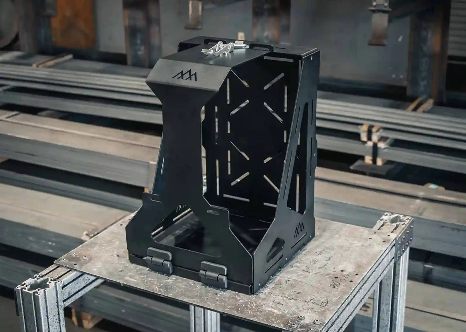 Image of closed a Jerry's Can Holder - Dual Universal Jerry Can Mount from Backwoods Adventure Mods